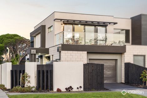 32 Mcleod Rd, Carrum, VIC 3197