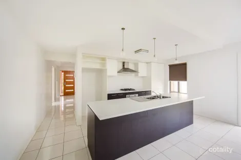 Property photo of 13 Mortimer Terrace Leneva VIC 3691