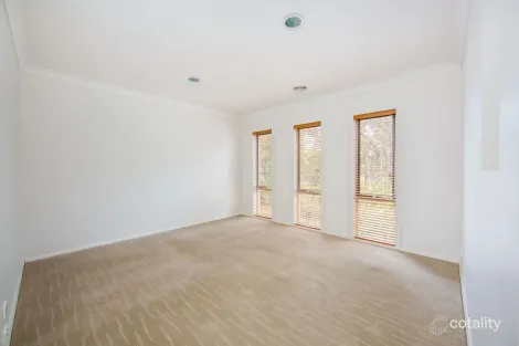 Property photo of 13 Mortimer Terrace Leneva VIC 3691