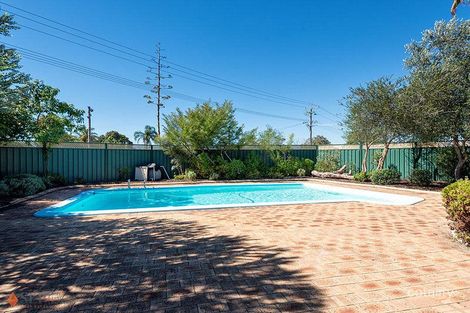 Property photo of 2 Plumridge Way South Lake WA 6164