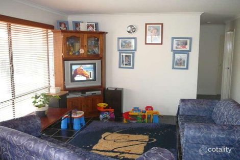 Property photo of 21 Lynbridge Crescent Tarneit VIC 3029