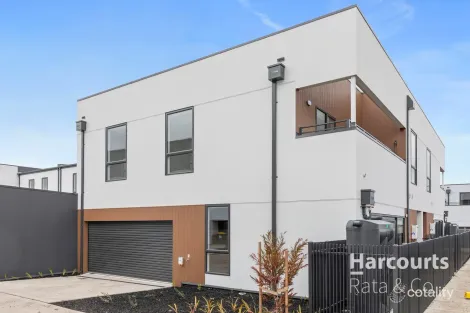 4 KHAKI PATH, WOLLERT, VIC 3750
