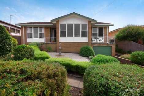 18 Kirriemuir St, Hamlyn Heights, VIC 3215