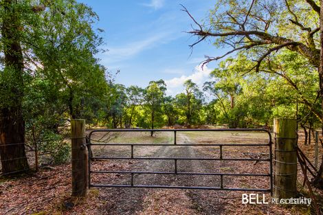 90 Swales Rd, Macclesfield, VIC 3782