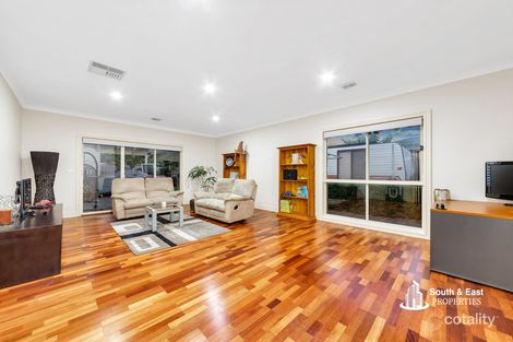 Property photo of 19 Blandford Crescent Narre Warren South VIC 3805