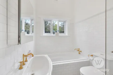 Property photo of 19 Day Road Glen Osmond SA 5064