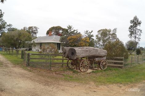 828 Walshs Bridge South Rd, Mundoona, VIC 3635