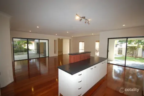 Property photo of 20 Lothian Avenue Bundall QLD 4217
