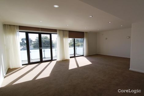 Property photo of 2/25 Nepean Highway Elsternwick VIC 3185