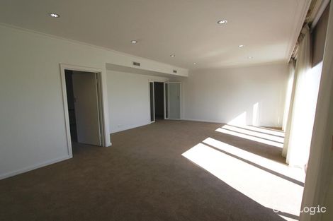 Property photo of 2/25 Nepean Highway Elsternwick VIC 3185