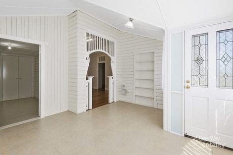 Property photo of 50 Jellicoe Street Mount Lofty QLD 4350