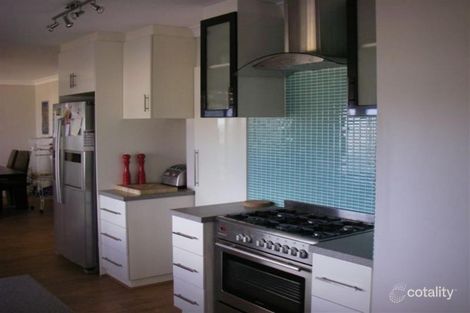 Property photo of 33 Seapeak Road Ocean Reef WA 6027