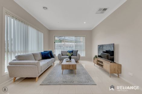 Property photo of 6 Sandhill Rise Point Cook VIC 3030