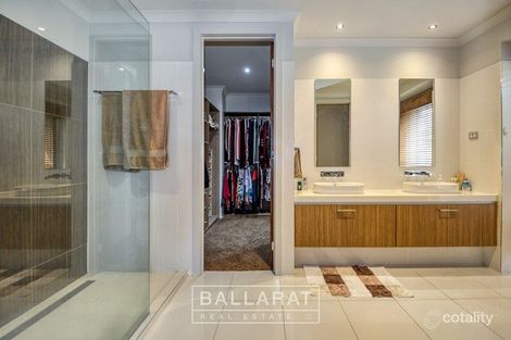 Property photo of 15 Chase Boulevard Alfredton VIC 3350