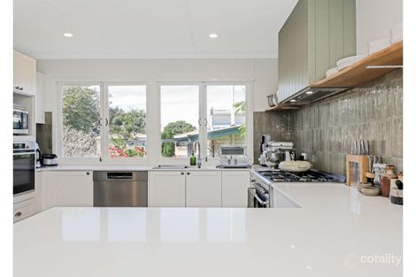 Property photo of 8 Dowrie Street Upper Mount Gravatt QLD 4122