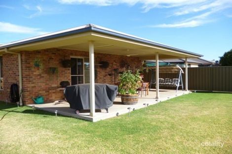 Property photo of 102 Twickenham Drive Dubbo NSW 2830