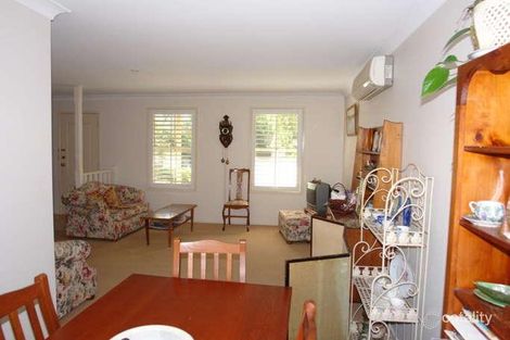 Property photo of 1/22 Keefers Glen Mardi NSW 2259