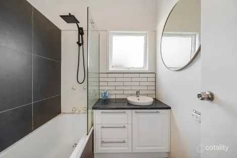 Property photo of 22 Mahia Terrace Kings Beach QLD 4551