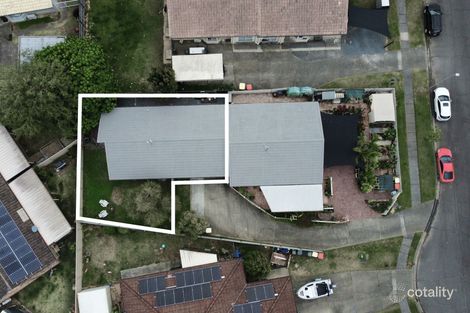 2/108 Little Usher Ave, Labrador, QLD 4215