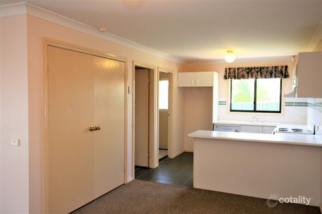 Property photo of 1/6 Sundown Drive Kelso NSW 2795