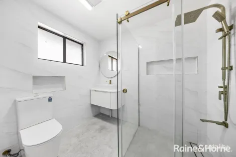Property photo of 9 Campbell Close Minto NSW 2566