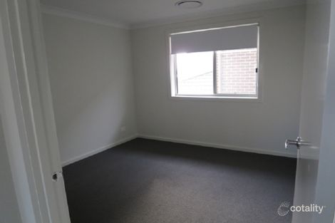 Property photo of 33 Brocklebank Street Box Hill NSW 2765