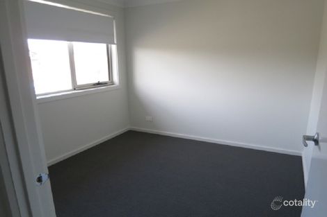 Property photo of 33 Brocklebank Street Box Hill NSW 2765