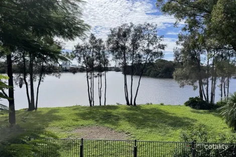 Property photo of 22 Pinnacle Court Robina QLD 4226