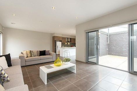 Property photo of 2 Waratah Street Geelong West VIC 3218