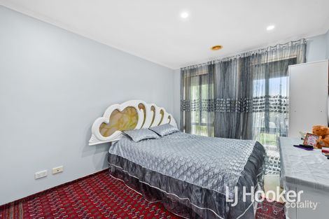 Property photo of 16 Carly Close Narre Warren South VIC 3805