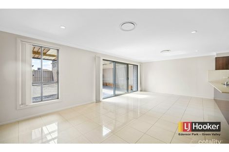 Property photo of 26 Onslow Gardens Middleton Grange NSW 2171