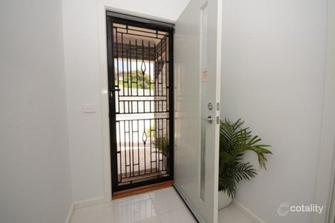 Property photo of 2 Warwick Road Wodonga VIC 3690