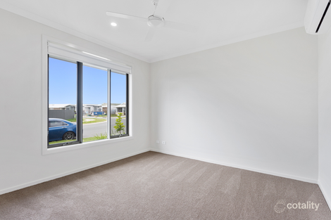 Property photo of 37 Jeanine Crescent Nirimba QLD 4551