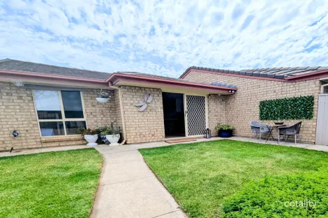 Property photo of 2/2 Aroona Road Hallett Cove SA 5158