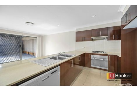 Property photo of 26 Onslow Gardens Middleton Grange NSW 2171