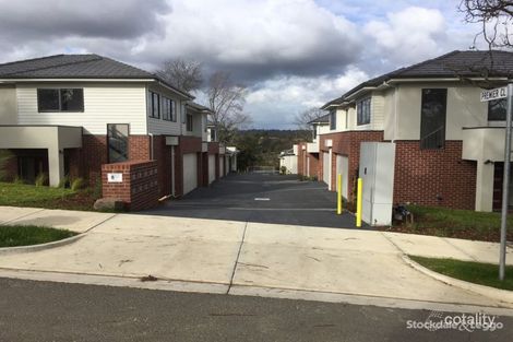 Property photo of 8 Premier Close Mooroolbark VIC 3138