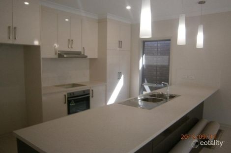 Property photo of 10 England Avenue Port Noarlunga SA 5167
