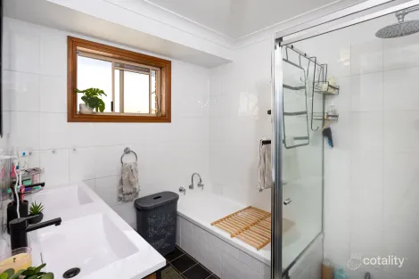 Property photo of 20 Corella Place Estella NSW 2650