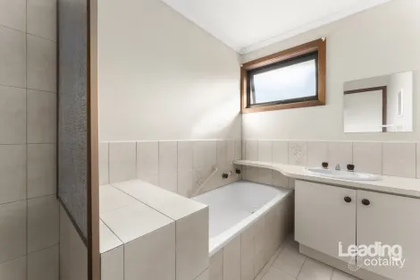 Property photo of 2/2 Cornish Street Sunbury VIC 3429
