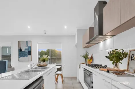 Property photo of 7 Closette Circuit Tarneit VIC 3029