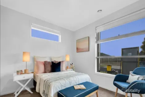 Property photo of 7 Closette Circuit Tarneit VIC 3029