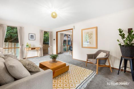 10 Cambridge Cl, Croydon Hills, VIC 3136
