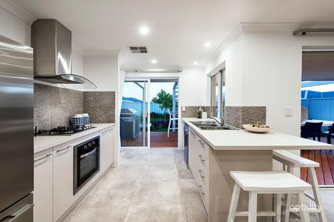 Property photo of 122 Lambeth Circle Wellard WA 6170