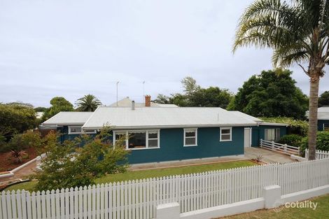 Property photo of 45 Bridge Street Mount Lofty QLD 4350