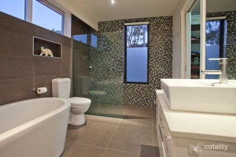 Property photo of 5 Glencoe Crescent Mount Martha VIC 3934