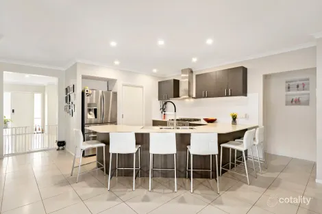Property photo of 4 Westlander Way Doreen VIC 3754