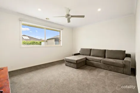 Property photo of 4 Westlander Way Doreen VIC 3754