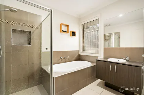 Property photo of 4 Westlander Way Doreen VIC 3754