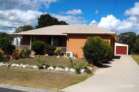 2 Wilga Ave, Warwick, QLD 4370