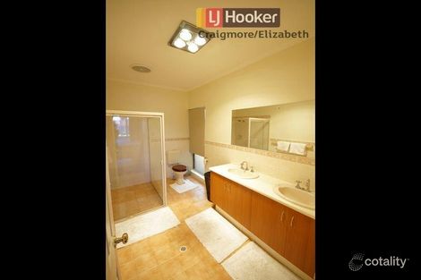 Property photo of 40 Wallace Drive Craigmore SA 5114